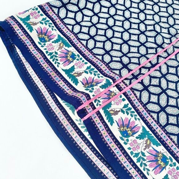 Collective concepts graphic print blouse - Picture 2 of 11